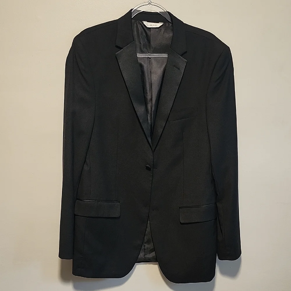 Lineage Black Modern Fit Sport Coat with Notch Lapel